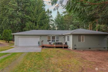 8 Cypress Lane , Camano Island, WA 98282