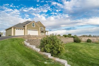 21025 NE Division .4 , Soap Lake, WA 98851
