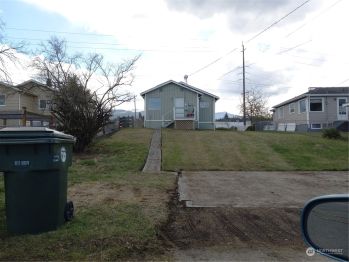 117 E 14th Street , Port Angeles, WA 98362