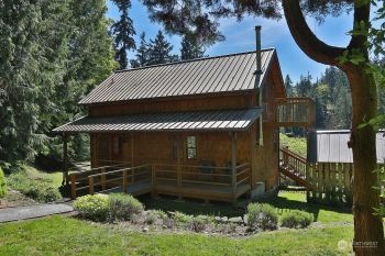 5368 Mapleglen Road , Freeland, WA 98249
