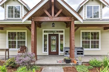 4720 Pleasant Glade Road , Olympia, WA 98516
