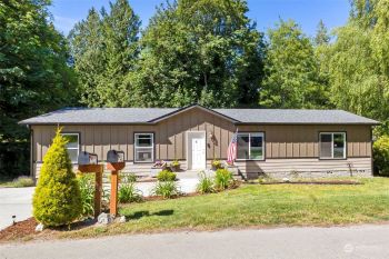 5816 NE Gamblewood Road , Kingston, WA 98346