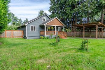 9834 30th Avenue SW, Seattle, WA 98126