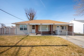 71 E Street SE, Ephrata, WA 98823