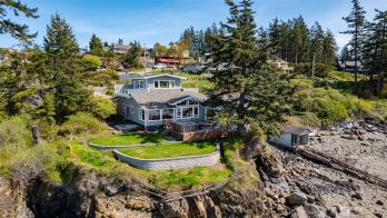 2420 Puget Way , Anacortes, WA 98221