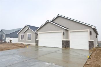 407 SW R Street , Quincy, WA 98848