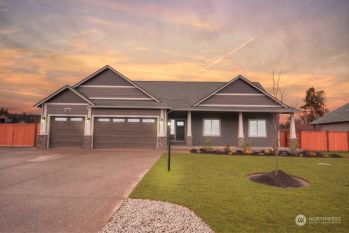 11616 Elks Landing Court SE, Yelm, WA 98597