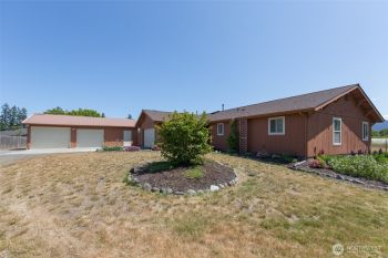 243 Brazil Road , Sequim, WA 98382