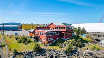209 T Avenue , Anacortes, WA 98221