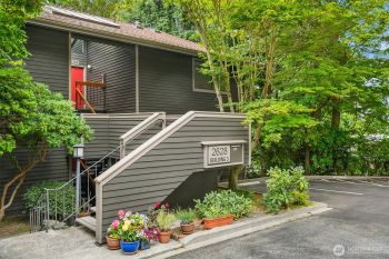 2628 4th Avenue N #304, Seattle, WA 98109