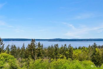 145 Arborcrest Place , Camano Island, WA 98282