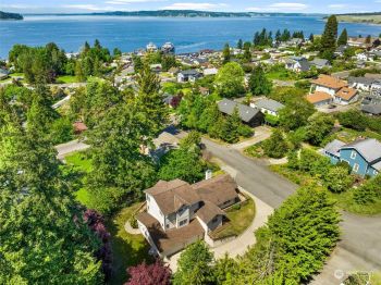 410 Steilacoom Street , Steilacoom, WA 98388