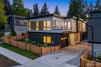 8231 122nd Avenue NE, Kirkland, WA 98033