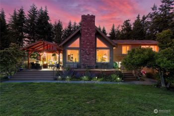 520 Grandview Drive , Sequim, WA 98382