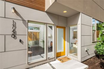 1748 NW 64th Street , Seattle, WA 98107