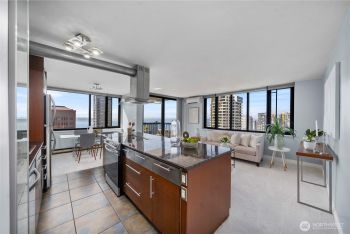 2100 3rd Avenue #1803, Seattle, WA 98121