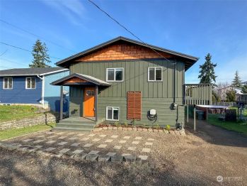 621 Lopez Avenue , Port Angeles, WA 98362