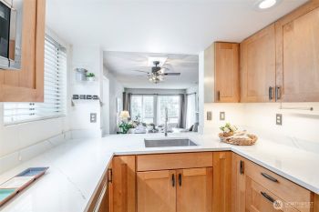 15195 Sunwood Boulevard #BB11, Tukwila, WA 98188