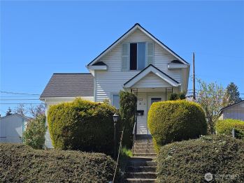 3592 E L Street , Tacoma, WA 98404-3822