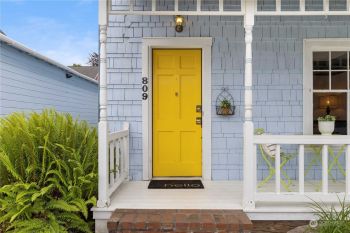 809 5th Street , Snohomish, WA 98290