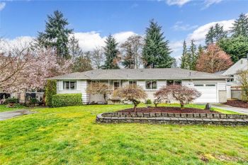 1614 N 203rd Place , Shoreline, WA 98133