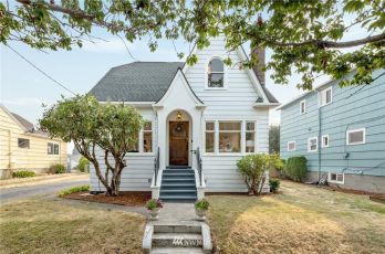7726 9th Avenue NW, Seattle, WA 98117