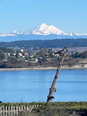 1412 Bonnie View Acres Road , Oak Harbor, WA 98277