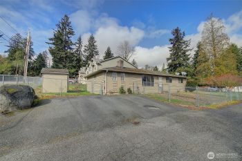 4804 S 166th Street , SeaTac, WA 98188-3233