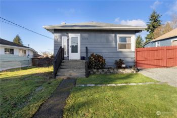 25810 Lawson Street , Black Diamond, WA 98010