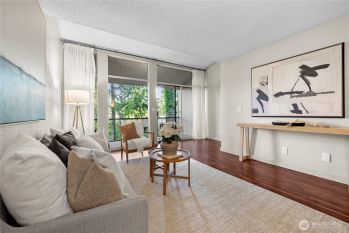 6268 137th Place NE #244, Redmond, WA 98052