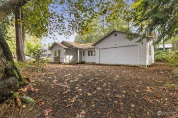 21418 Virginia Avenue NE, Kingston, WA 98346