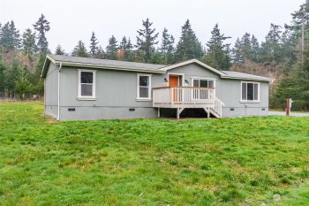 4051 Degraff Road , Oak Harbor, WA 98277