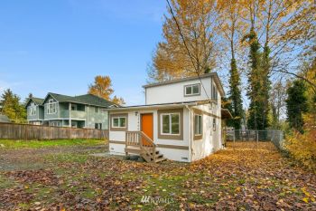 12440 Roseberg Avenue S, Seattle, WA 98168