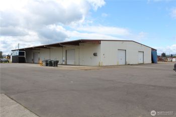 2208 PARROTT Way , Kelso, WA 98626