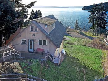 2212 Cleven Park Road , Camano Island, WA 98282
