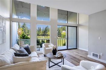 13846 NE 60th Way #118, Redmond, WA 98052