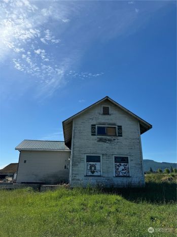 210 N Priest Road , Sequim, WA 98382