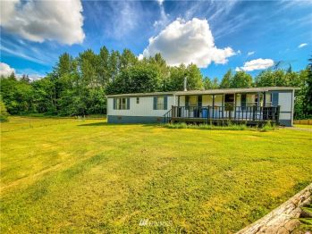18112 40th Place NE, Snohomish, WA 98290