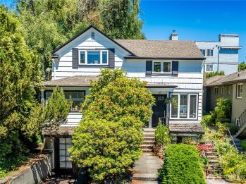 910 E Prospect Street , Seattle, WA 98102