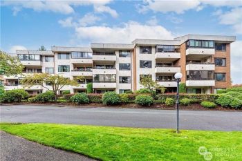 11021 Glen Acres Drive #D, Seattle, WA 98168