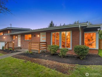 8421 240th Street SW, Edmonds, WA 98020