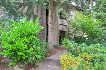114 SW 116th Street #B34, Seattle, WA 98146
