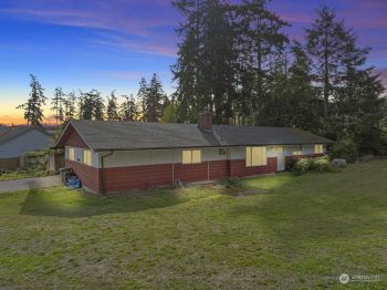 2615 Olympic Drive , Oak Harbor, WA 98277