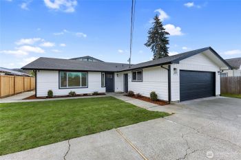 233 W Hammond Street , Sequim, WA 98382