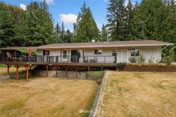 7919 Happy Hollow Road , Stanwood, WA 98292