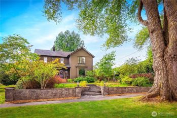 414 AVENUE B , Snohomish, WA 98290