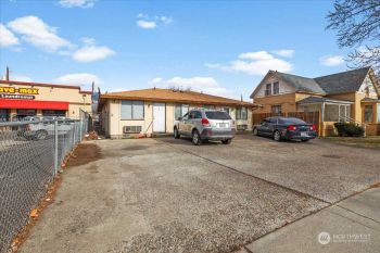 313 N 6th Avenue , Yakima, WA 98901