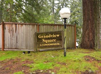 9721 Bristonwood Drive W #11-C, University Place, WA 98467