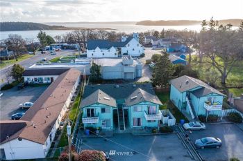 1145 SE 6th Avenue , Oak Harbor, WA 98277