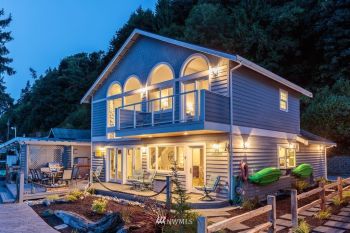3185 Shoreline Drive , Camano Island, WA 98282